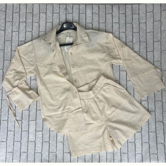 Костюм Valentina 014 beige Костюм Valentina 014 beige