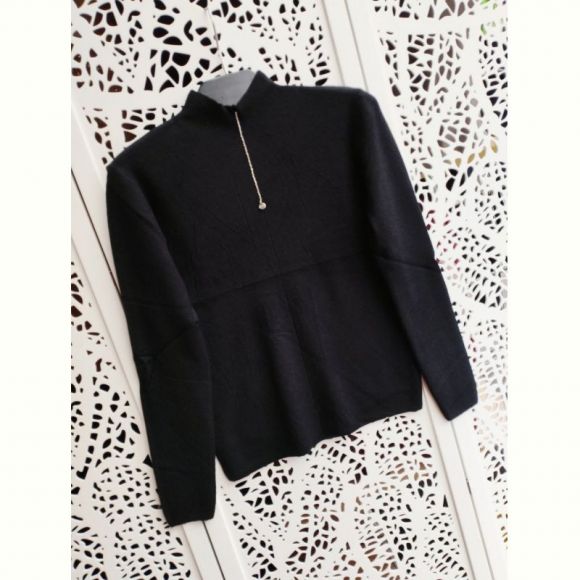 Свитер Lora LR966 black