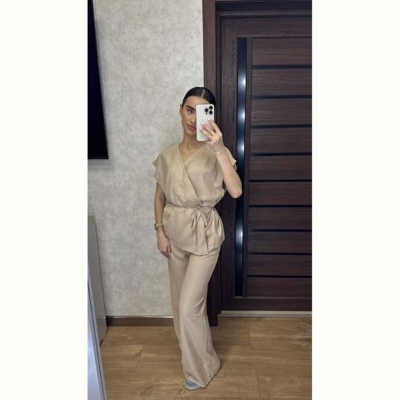 Костюм Valentina 019 beige Костюм Valentina 019 beige