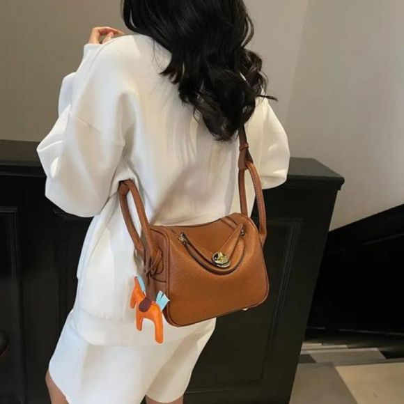 Сумка Fashion Bag C28300-2 brown Сумка Fashion Bag C28300-2 brown