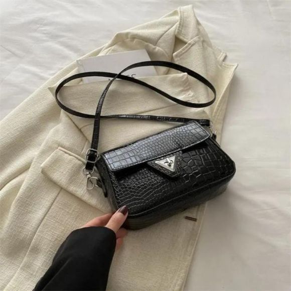 Сумка Fashion Bag 9557-4 black Сумка Fashion Bag 9557-4 black