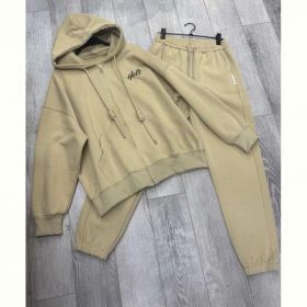 Костюм спорт DIVO DV40 beige Костюм спорт DIVO DV40 beige