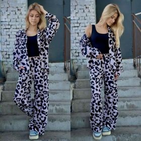 Костюм Karolina KR179 beige Костюм Karolina KR179 beige