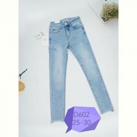 Джинсы NewJeans D602 l.blue Джинсы NewJeans D602 l.blue